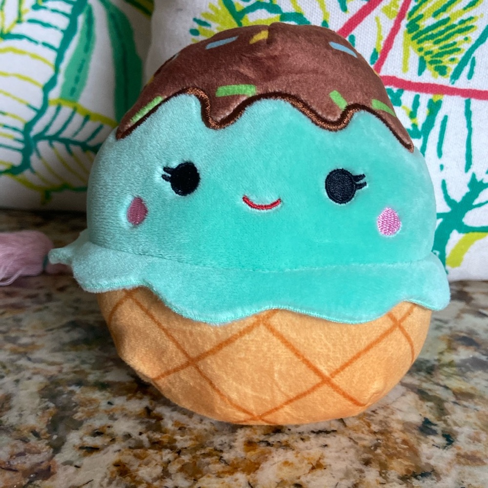 Squishmallows 5” Maya the Ice Cream Cone Mint Sundae Food Squad